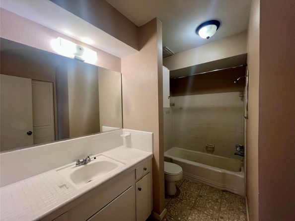 7714 Renwick Drive K107, Houston TX 77081