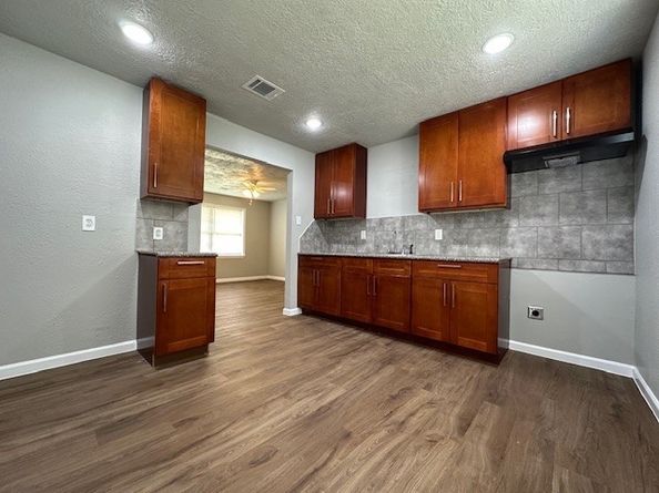 7234 Boggess Road, Houston TX 77016