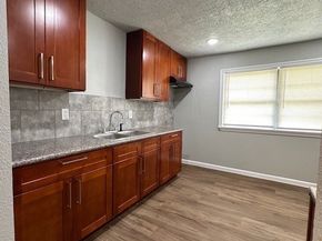 7234 Boggess Road, Houston TX 77016