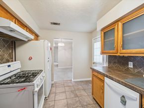 5618 Sweetbriar Street, Houston TX 77017