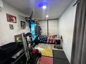 609 Firnat Street, Houston TX 77022