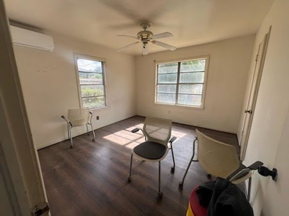 609 Firnat Street, Houston TX 77022