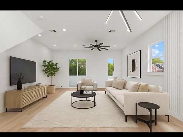 3348 Sauer Street, Houston TX 77004