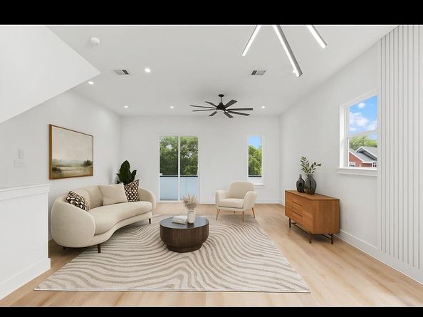 3348 Sauer Street, Houston TX 77004