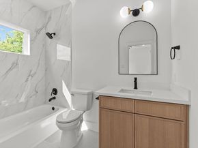 3348 Sauer Street, Houston TX 77004