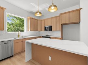 3348 Sauer Street, Houston TX 77004