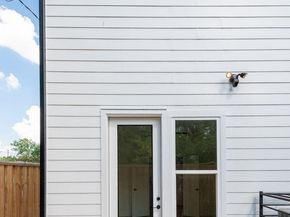 3348 Sauer Street, Houston TX 77004