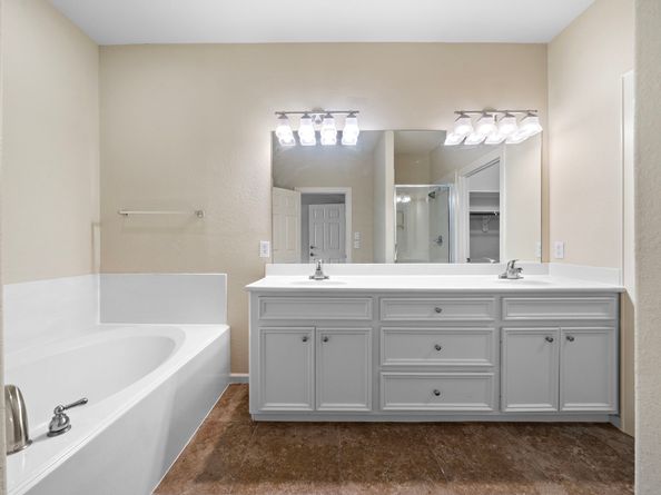 2865 westhollow Drive 83, Houston TX 77082