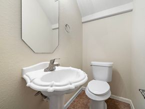 2865 westhollow Drive 83, Houston TX 77082