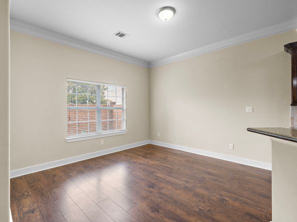 2865 westhollow Drive 83, Houston TX 77082