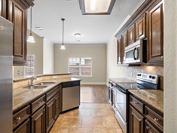 2865 westhollow Drive 83, Houston TX 77082