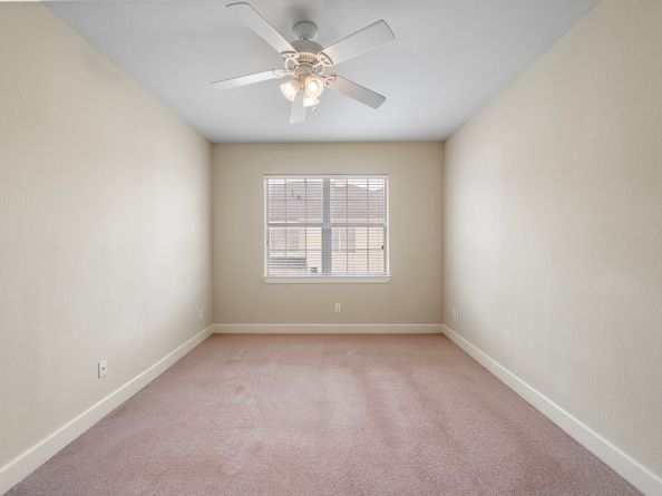 2865 westhollow Drive 83, Houston TX 77082