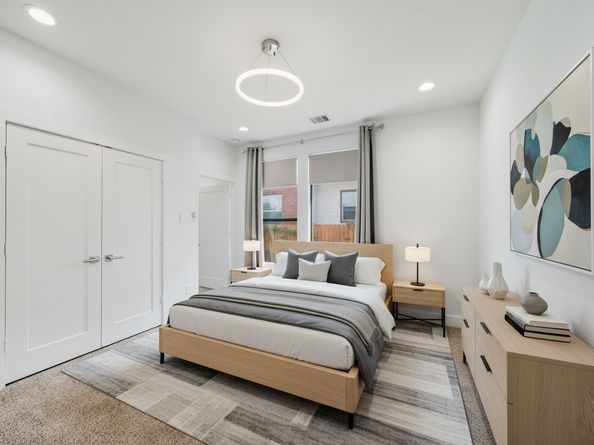 1436 W 24th Street, Houston TX 77008