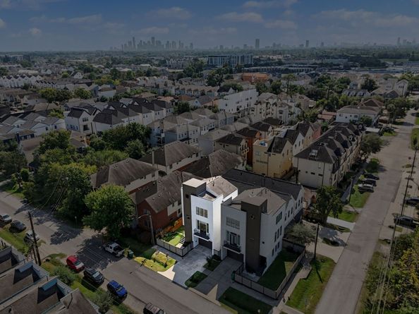 1436 W 24th Street, Houston TX 77008