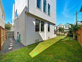 1436 W 24th Street, Houston TX 77008