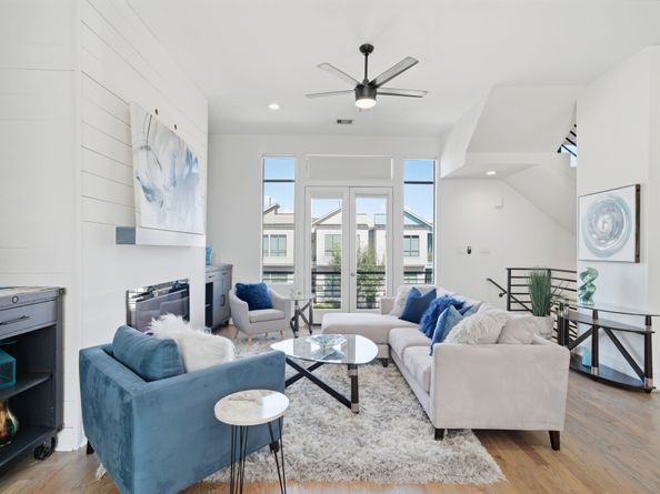 1436 W 24th Street, Houston TX 77008