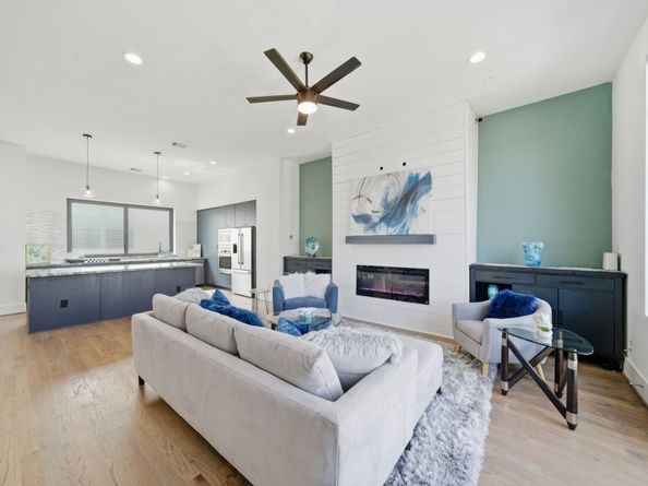 1436 W 24th Street, Houston TX 77008