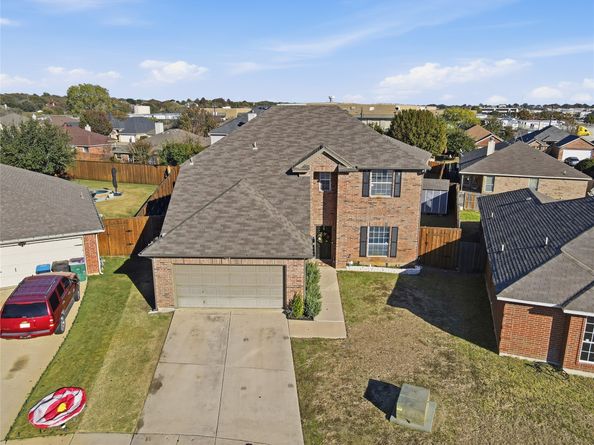 9520 Chiefton Way, Fort Worth TX 76244