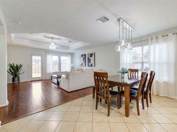 402 Hurstshire Bend, Katy TX 77494