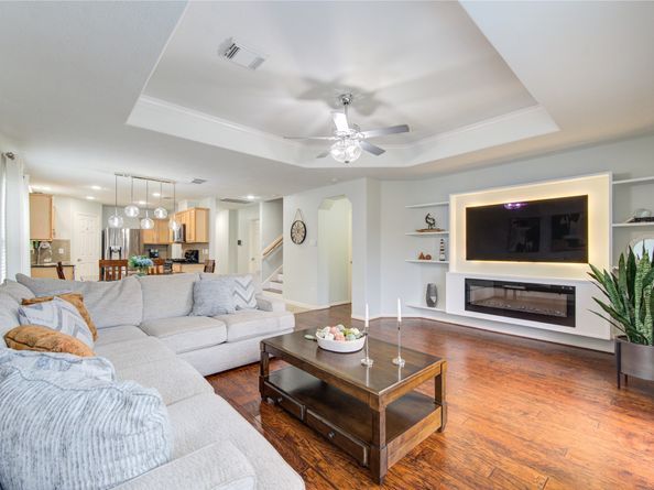 402 Hurstshire Bend, Katy TX 77494