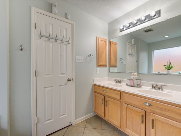 402 Hurstshire Bend, Katy TX 77494