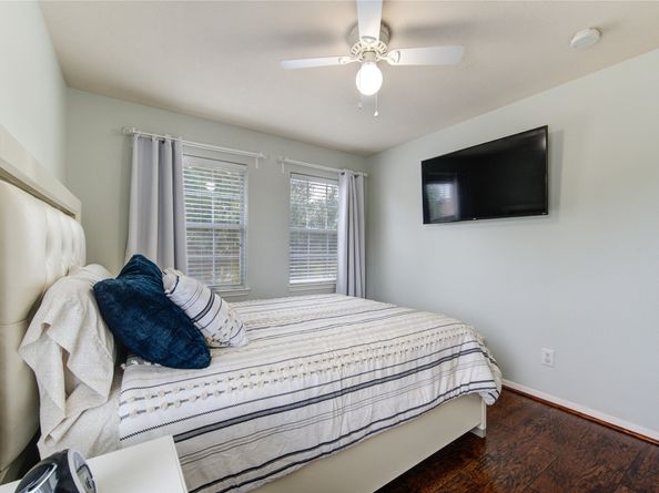 402 Hurstshire Bend, Katy TX 77494