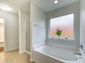 402 Hurstshire Bend, Katy TX 77494