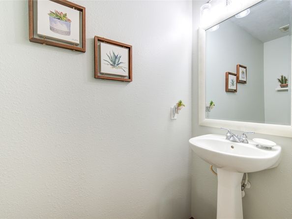 402 Hurstshire Bend, Katy TX 77494