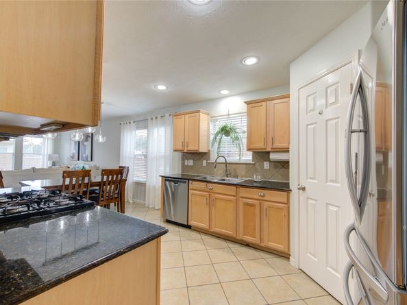 402 Hurstshire Bend, Katy TX 77494