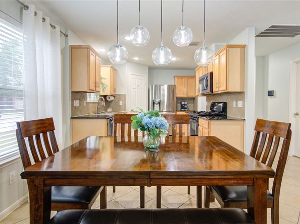 402 Hurstshire Bend, Katy TX 77494