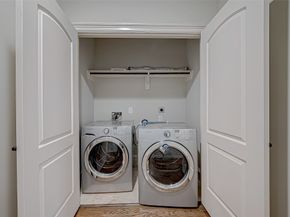 5226 Kiam Street 1002, Houston TX 77007