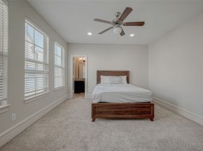 5226 Kiam Street 1002, Houston TX 77007