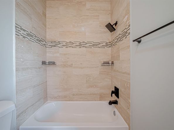 5226 Kiam Street 1002, Houston TX 77007