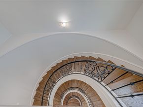 5226 Kiam Street 1002, Houston TX 77007