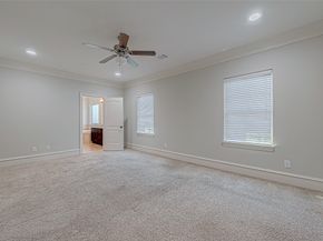 5226 Kiam Street 1002, Houston TX 77007