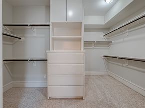 5226 Kiam Street 1002, Houston TX 77007