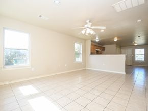 894 N Victory Drive, Houston TX 77088