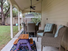 19 Featherfall Pl, The Woodlands TX 77381