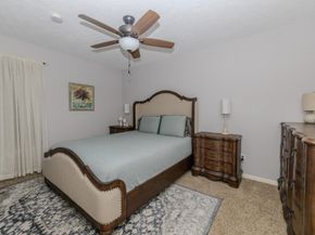 19 Featherfall Pl, The Woodlands TX 77381