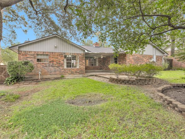 109 Timberside Drive, Conroe TX 77304