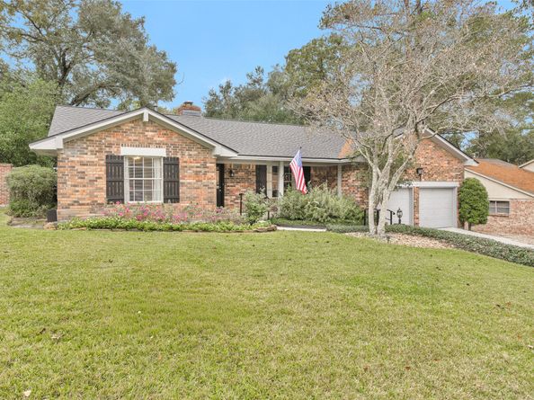 109 Timberside Drive, Conroe TX 77304