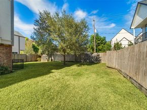 4003 Beacon Fisher Drive, Houston TX 77018