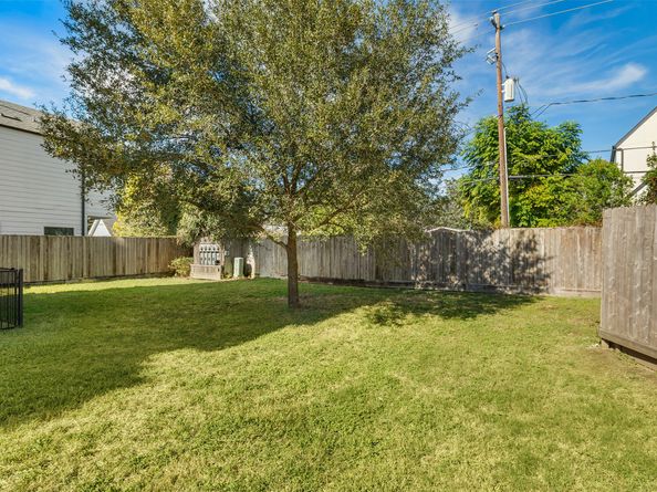 4003 Beacon Fisher Drive, Houston TX 77018