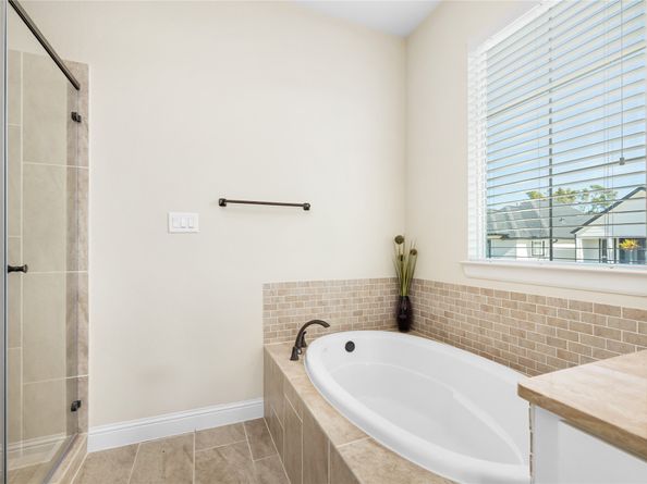 4003 Beacon Fisher Drive, Houston TX 77018