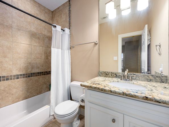 2611 Riverside Drive D, Houston TX 77004