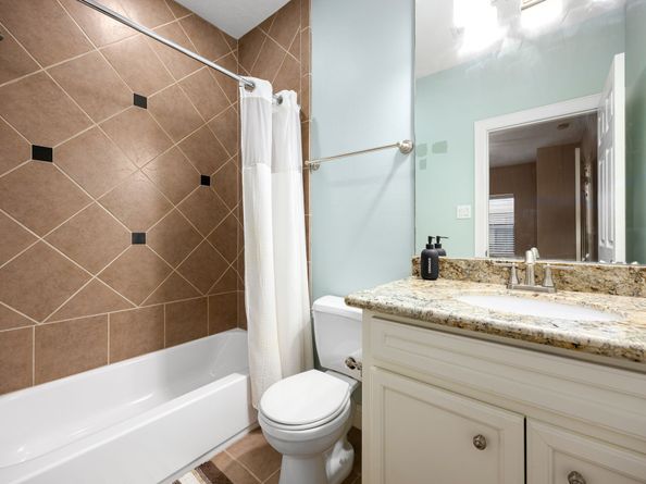 2611 Riverside Drive D, Houston TX 77004