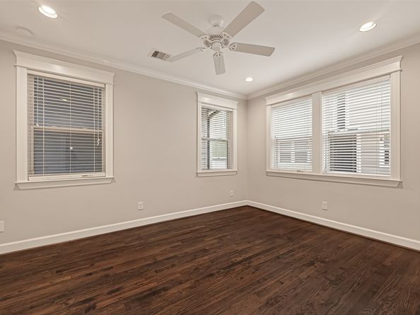 1431 W 25th Street, Houston TX 77008