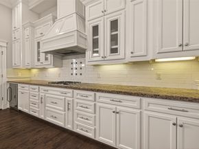 1431 W 25th Street, Houston TX 77008