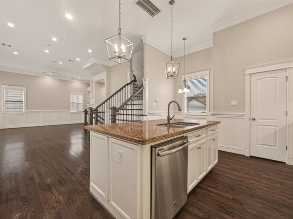 1431 W 25th Street, Houston TX 77008