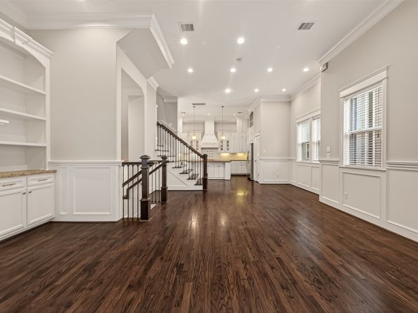 1431 W 25th Street, Houston TX 77008